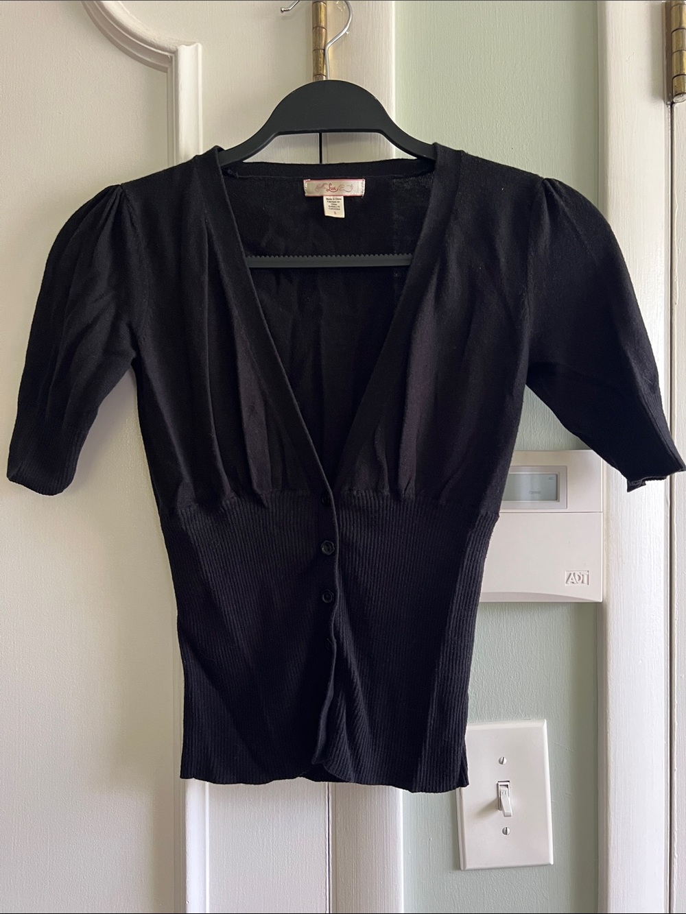 Lux Black V-Neck Short-Sleeve Ribbed Knit Top
